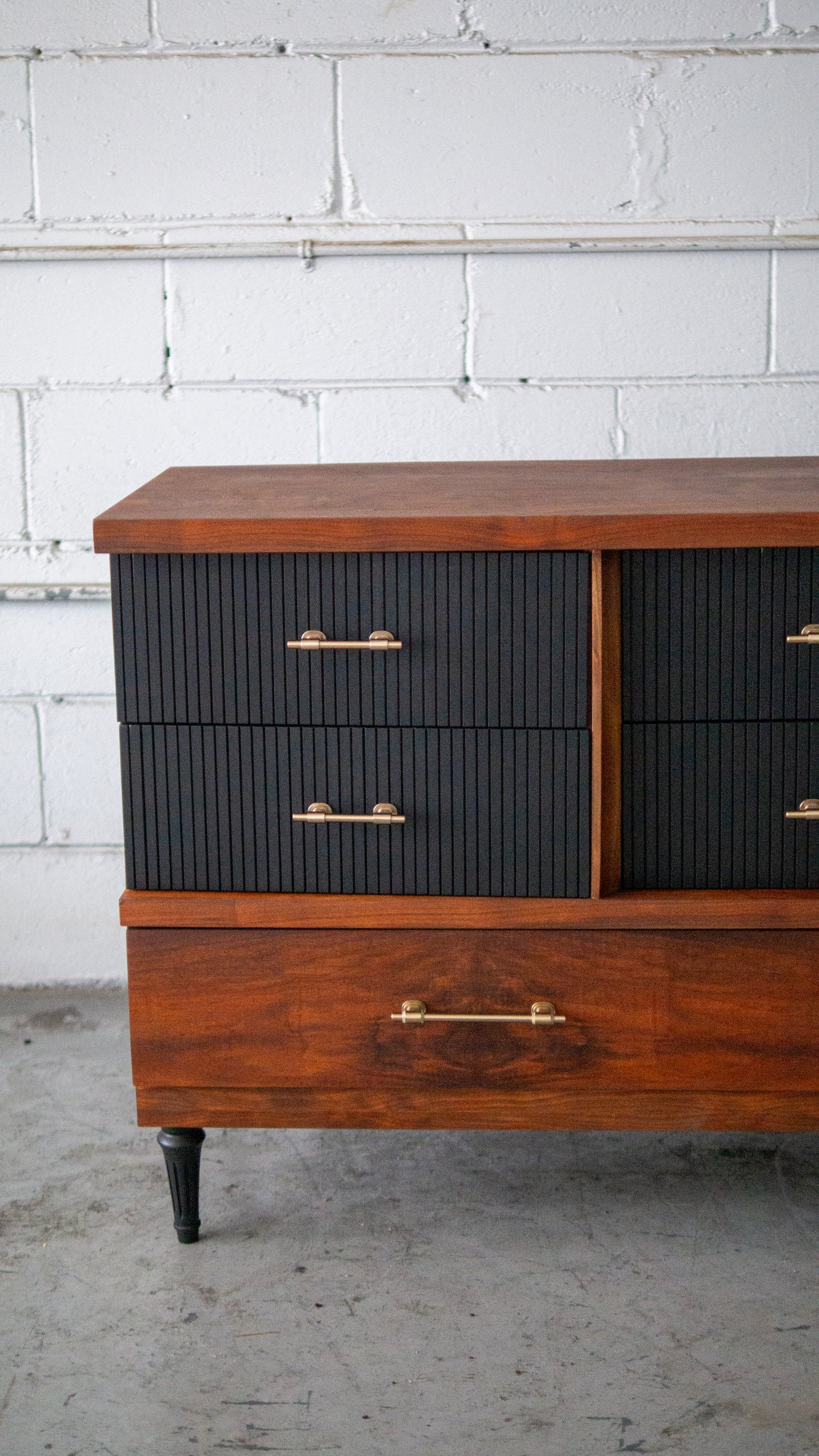 Princeville Fluted MCM Dresser